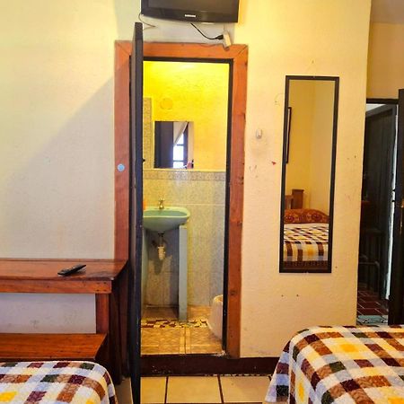 Hotel El Pasaje Антигуа-Гватемала Экстерьер фото