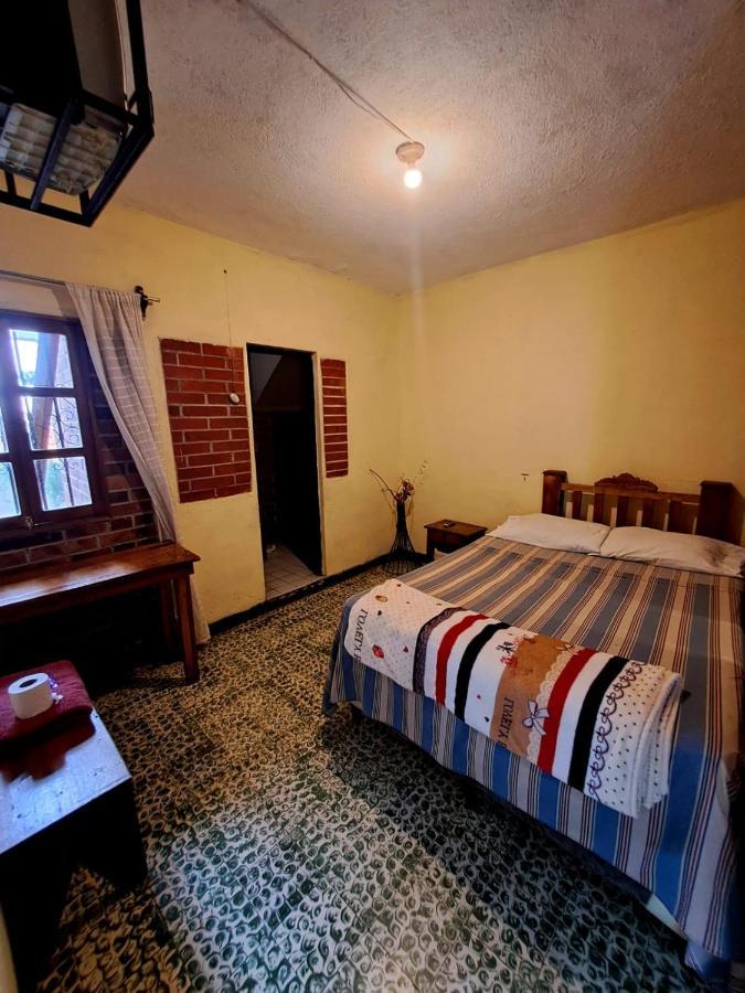 Hotel El Pasaje Антигуа-Гватемала Экстерьер фото