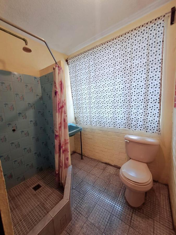 Hotel El Pasaje Антигуа-Гватемала Экстерьер фото
