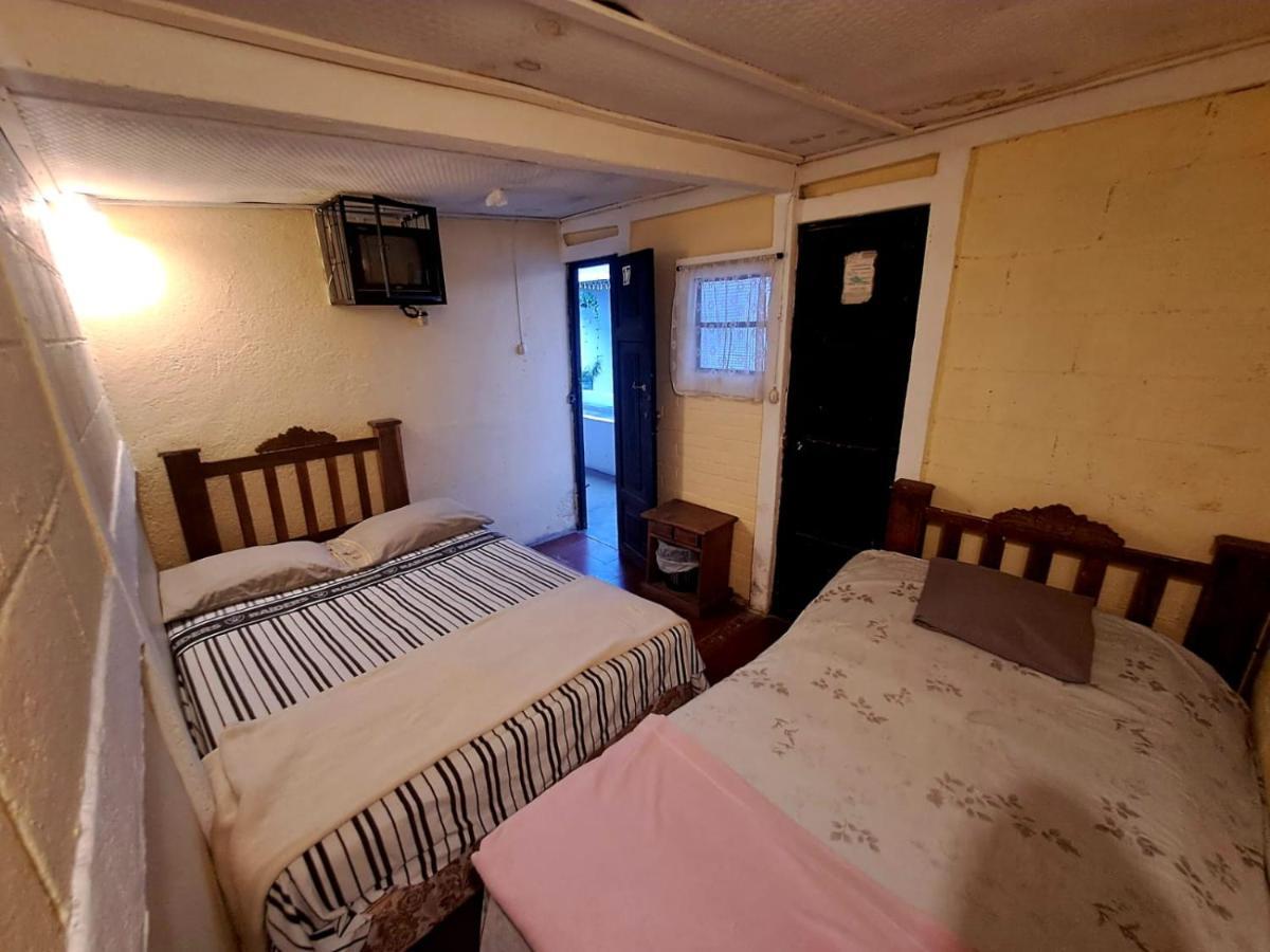 Hotel El Pasaje Антигуа-Гватемала Экстерьер фото