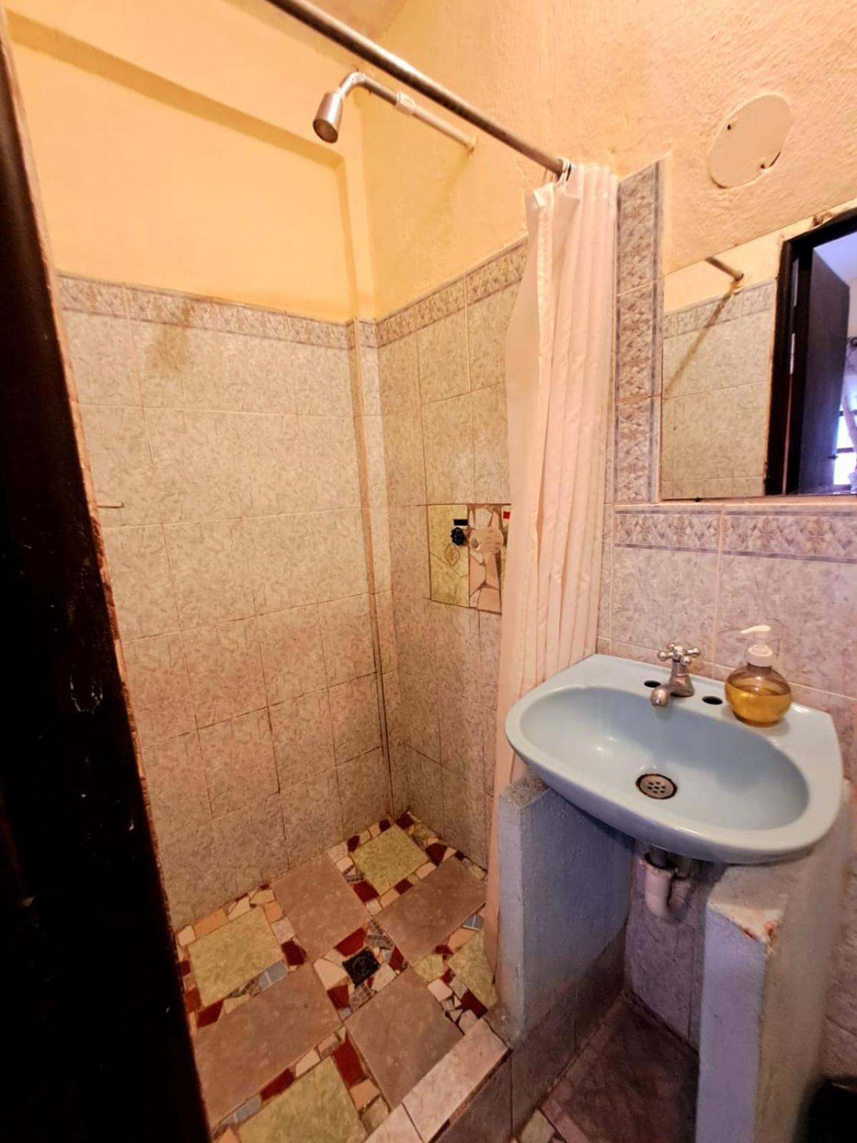 Hotel El Pasaje Антигуа-Гватемала Экстерьер фото