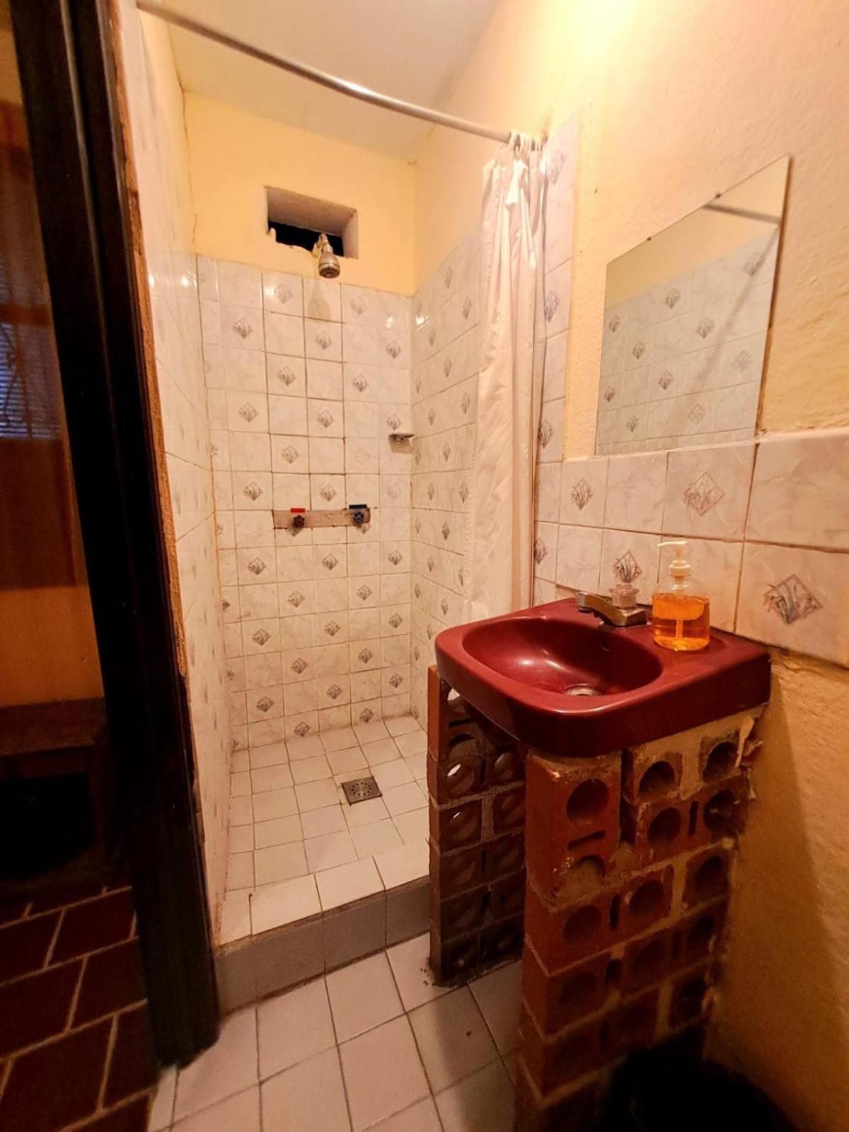 Hotel El Pasaje Антигуа-Гватемала Экстерьер фото