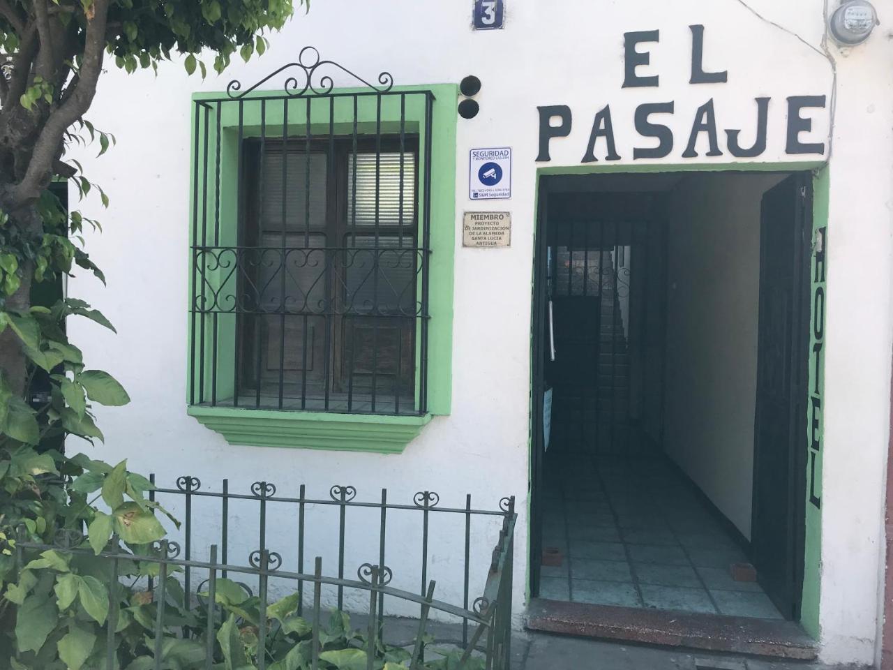 Hotel El Pasaje Антигуа-Гватемала Экстерьер фото